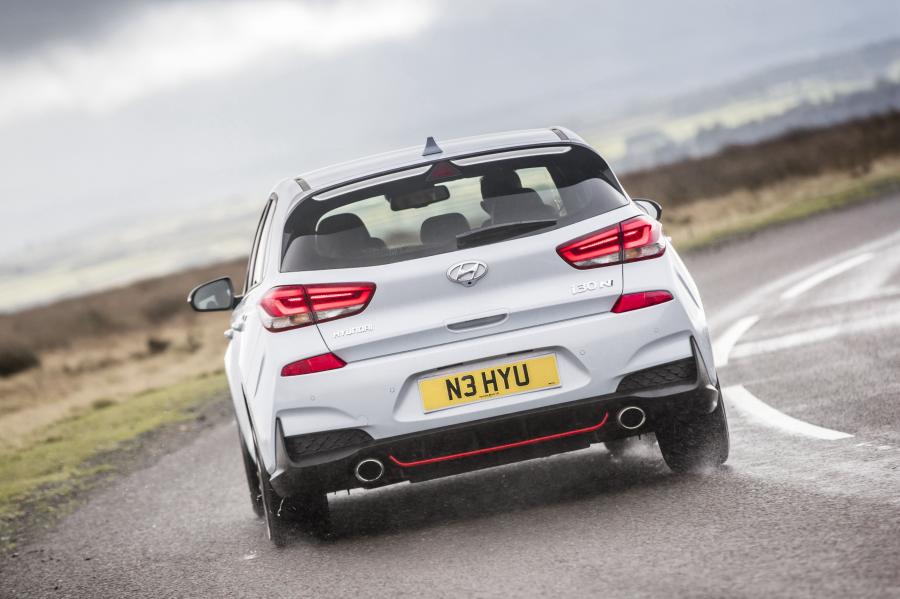  Hyundai i30 N (PD) 2017 года  (UK) (фото 31 из 40)